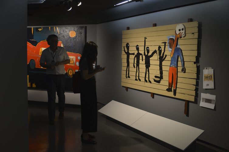 São Paulo - A exposição Jean-Michel Basquiat, com curadoria de Pieter Tjabbes, inaugura  nesta quinta (25) no CCBB-SP, região central.